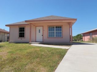 706 E Bowie St, Del Rio, TX 78840