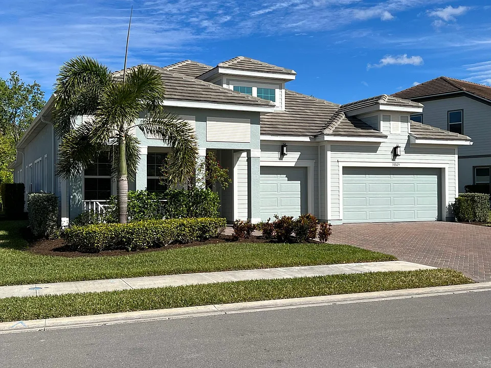 3805 Helmsman Dr