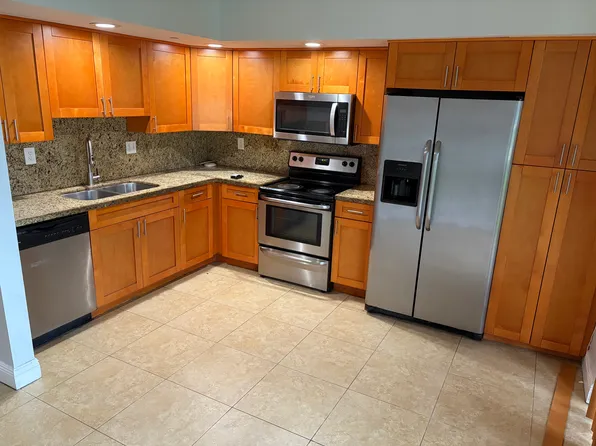 8700 SW 133rd Avenue Rd APT 106, Miami, FL 33183
