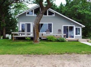 25127 Englewood Dr, Detroit Lakes, MN 56501