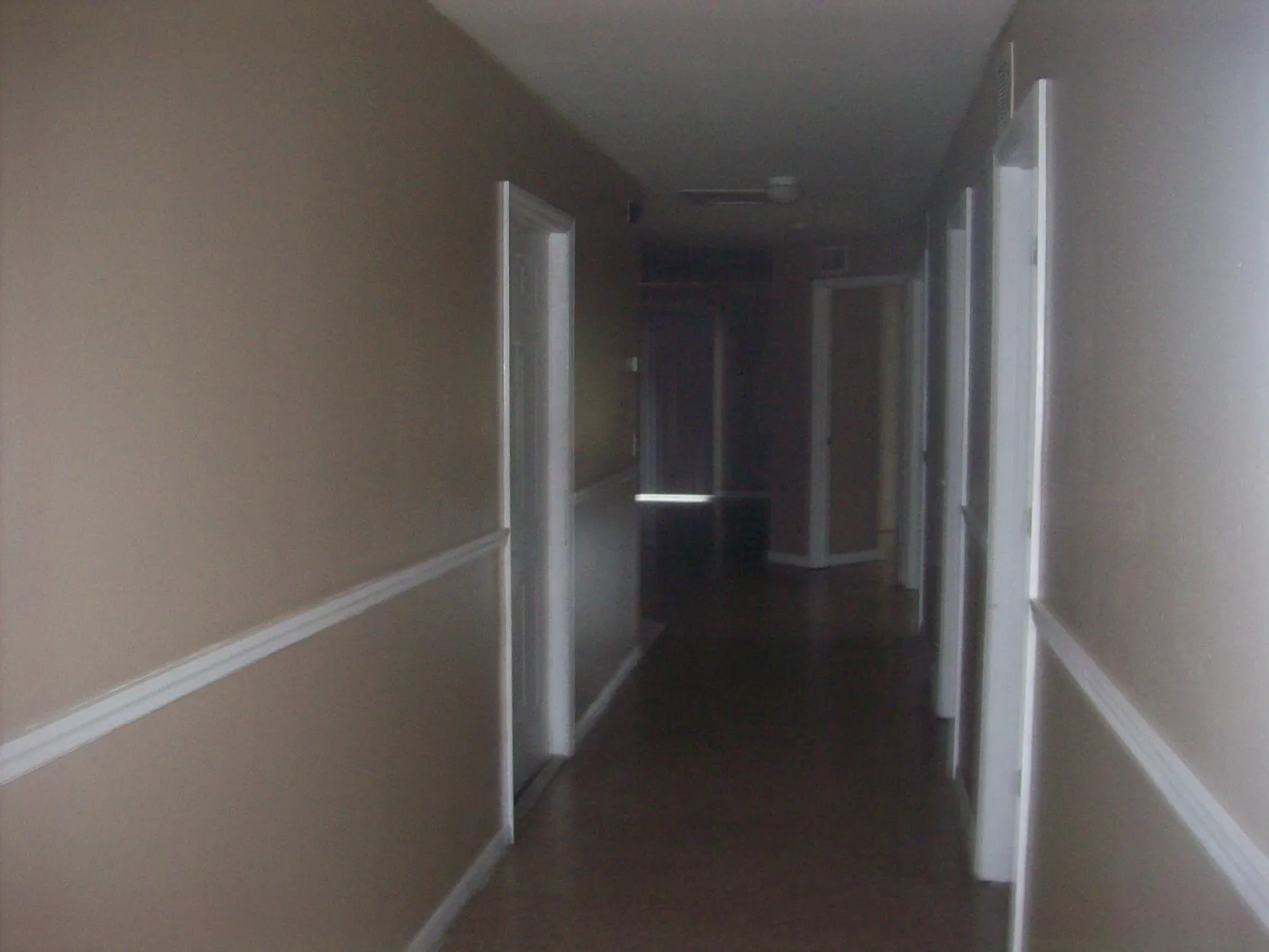 3 bed, 1300 sqft, $1,400 — Photo 2