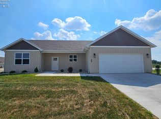 489 Myah Dr, Fremont, OH 43420