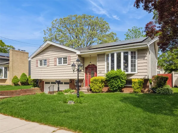 915 Derrick Adkins Lane, West Hempstead, NY 11552