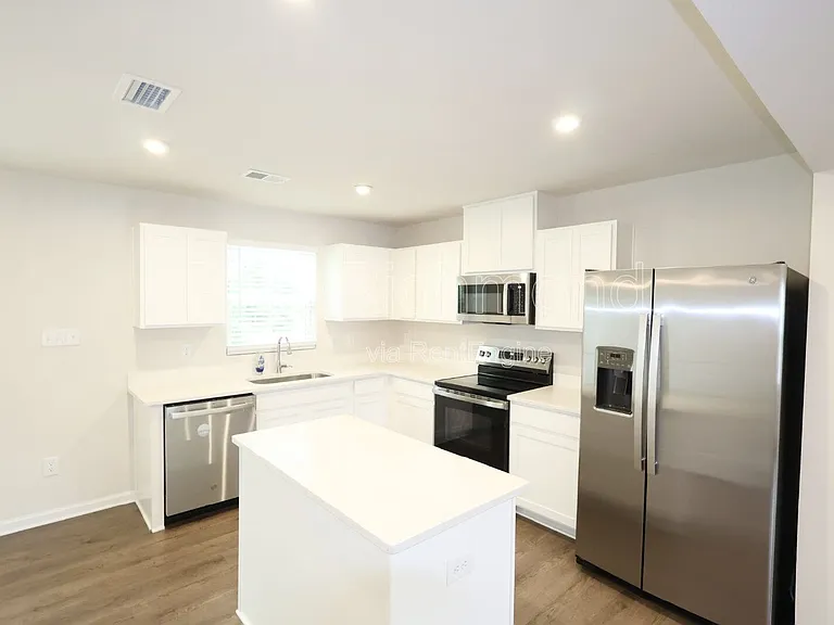 1240 Canterbury Ridge Rd — Photo 8
