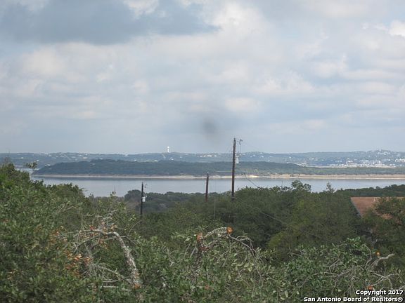 3rd image of 1530 Trailridge Dr