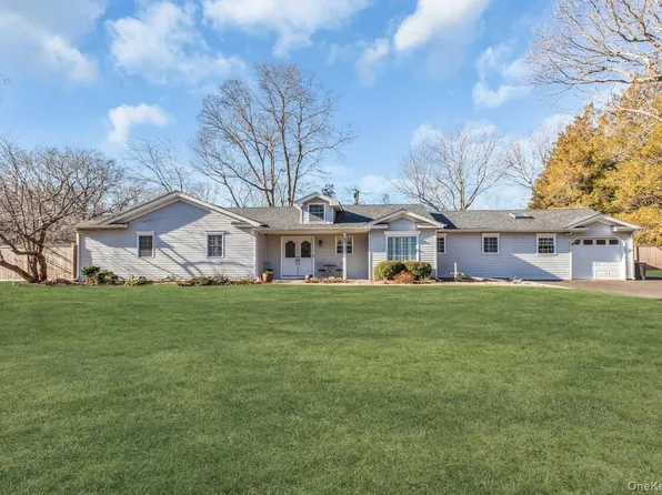 12 Jomar Road, Shoreham, NY 11786