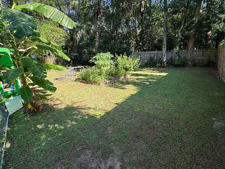 1612 Pepper Dr — Photo 5