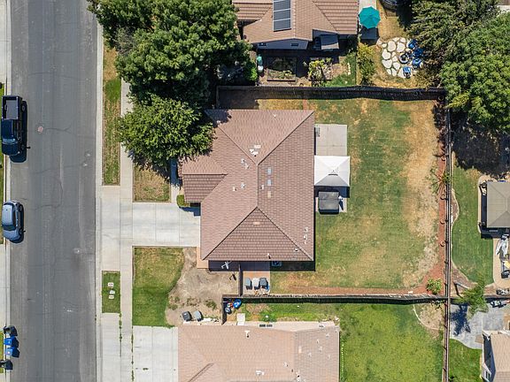 5th image of 1386 W Chianti Way