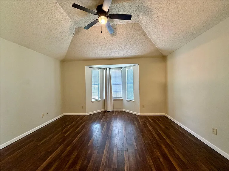 7905 Rice Dr — Photo 11