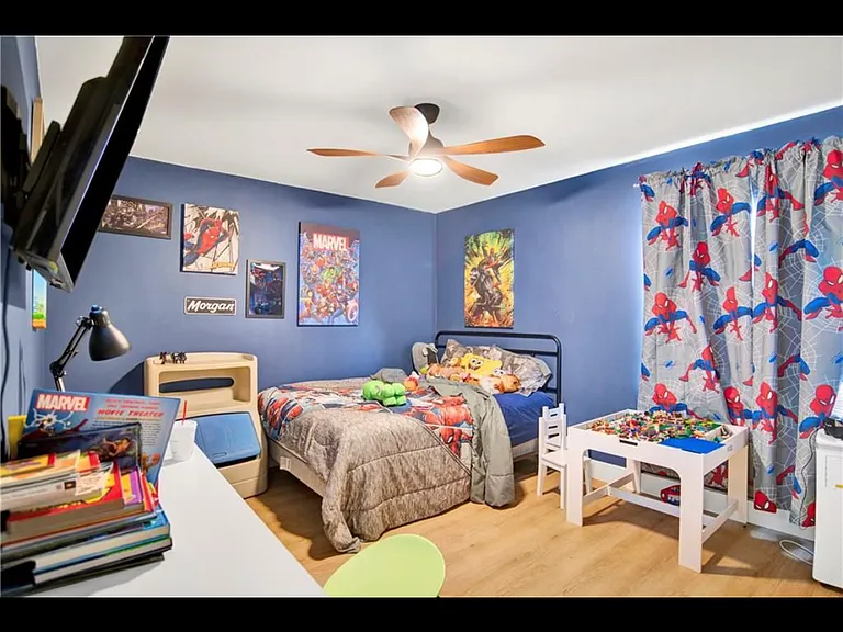 856 Henckley Ave — Photo 13