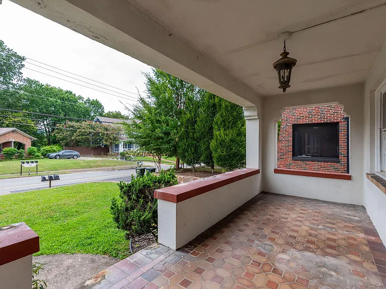 710 Forest Ave #1 — Photo 6