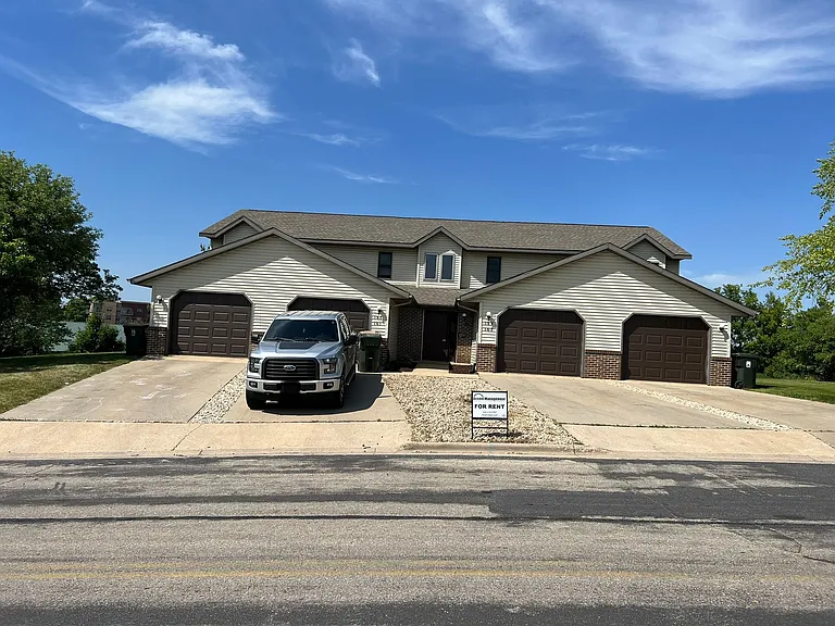 161-169 Talon Pl — Photo 1
