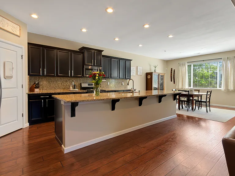 8905 Corona St NE — Photo 6