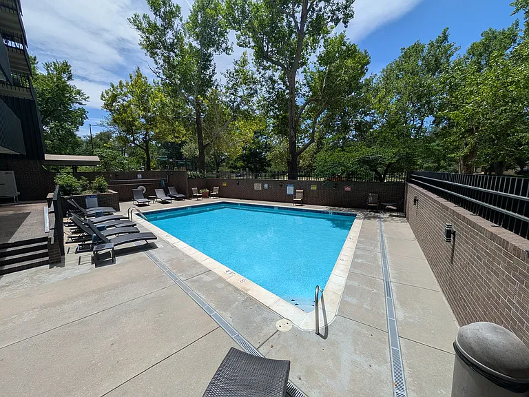 460 S Marion Pkwy #902-C — Photo 17