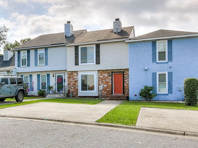 2906 Running Creek Ln — Photo 5