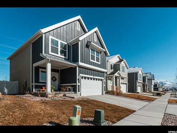 2nd image of 82 E Bluegrass Row