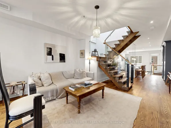 150 Rhodes Ave, Toronto, ON M4L 3A1