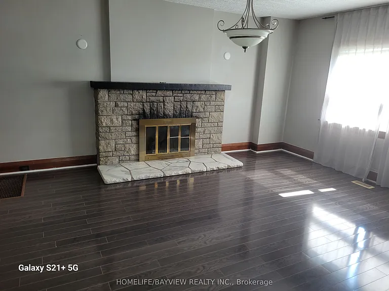 275 Main St N — Photo 12