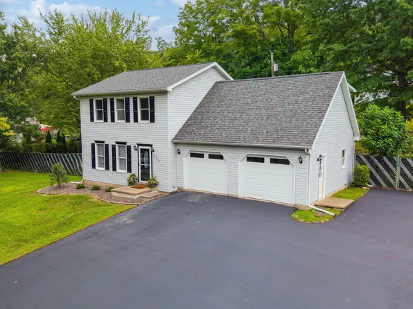 330 Riverview Ave, Bloomsburg, PA 17815
