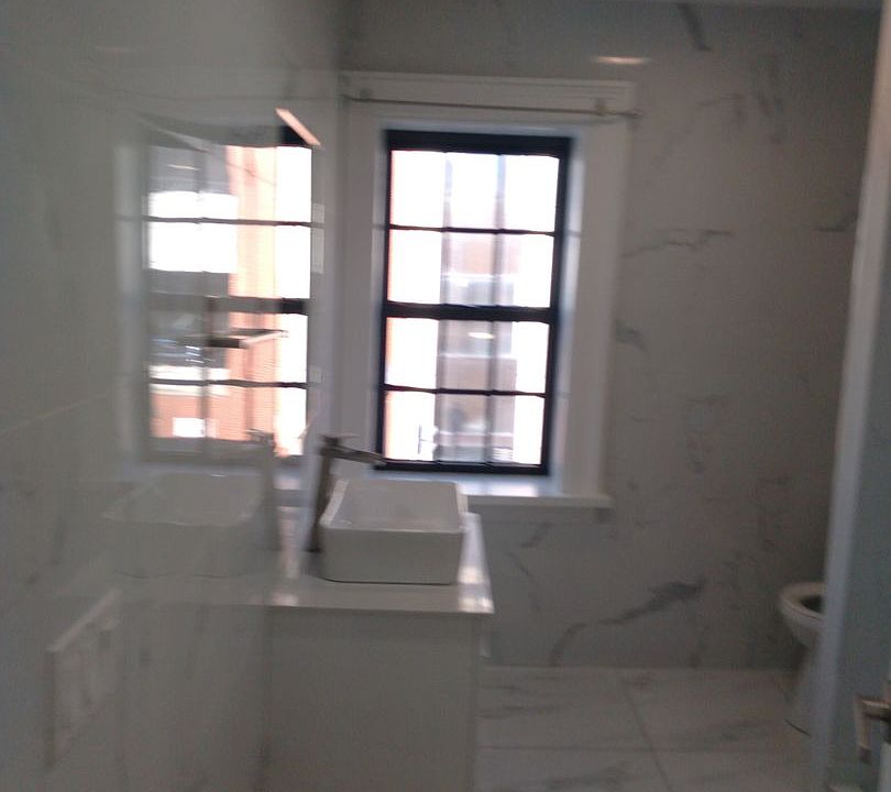 1st image of 140 Hamilton St #2