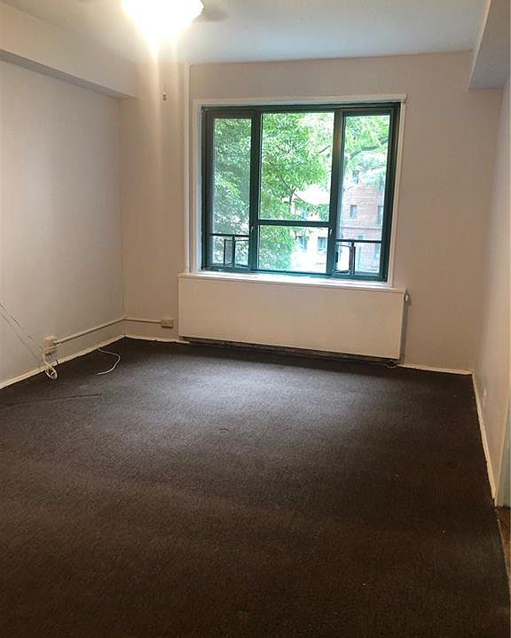 1st image of 1600 Metropolitan Ave APT 1E