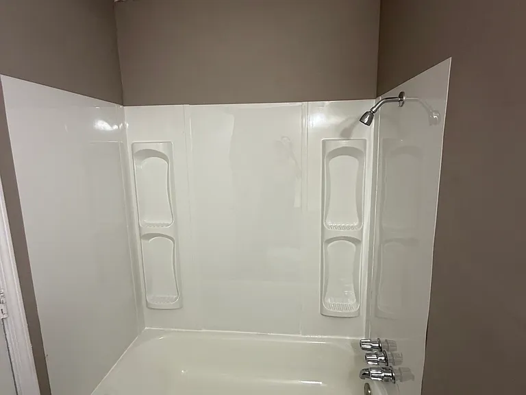 109 Paulette Ct — Photo 3