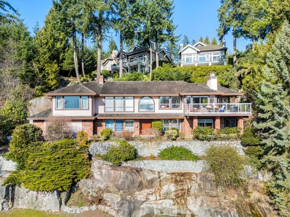 4815 Headland Close, West Vancouver, BC V7W 3C2
