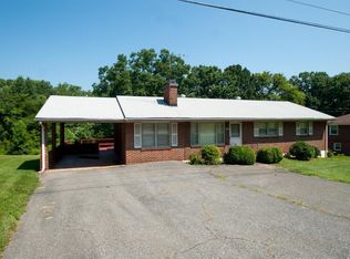 400 Old Wright Shop Rd, Madison Heights, VA 24572