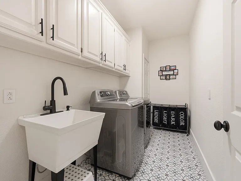 4805 Mill Creek Dr — Photo 20