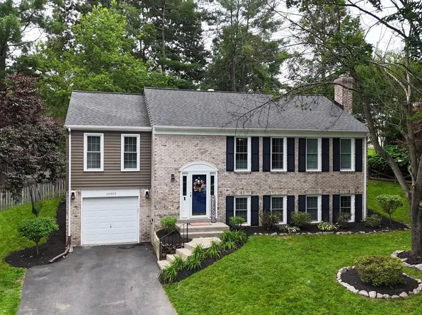 10903 Middlegate Dr, Fairfax, VA 22032