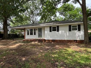 1308 Southmont Dr, Demopolis, AL 36732