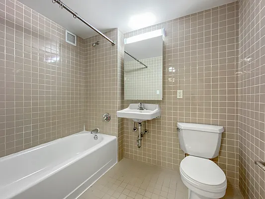 Rented by Keller Williams NYC | media 5