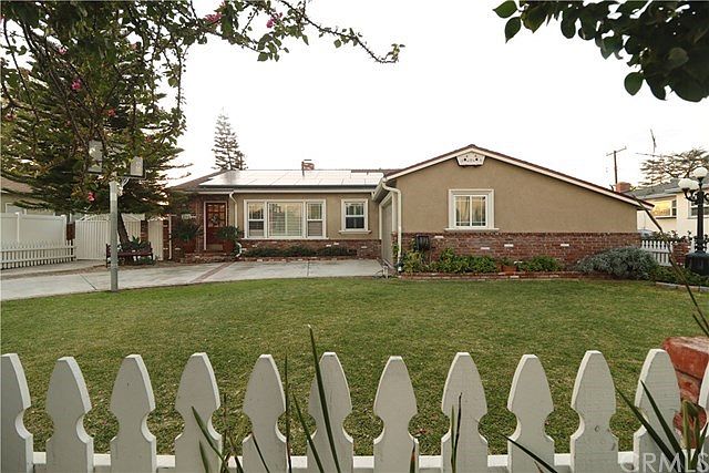 1st image of 555 N Foxdale Ave