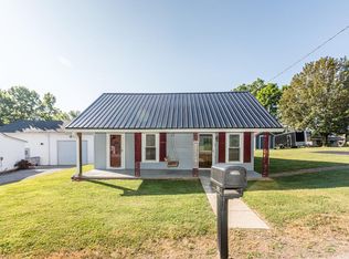 152 Calvert St, Stamping Ground, KY 40379