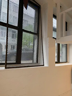 Rented by Carnegie Management Inc | media 10