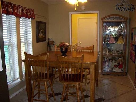 3rd image of 1025 Jan Lee Dr