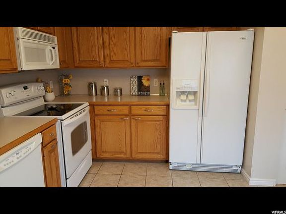 5th image of 438 E Rosewood Ln Unit 23