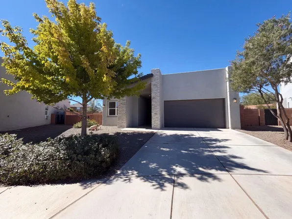 2437 Lynn Rd SE, Rio Rancho, NM 87124