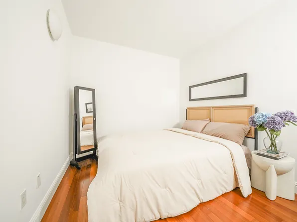 88 Greenwich Street image 5 of 10