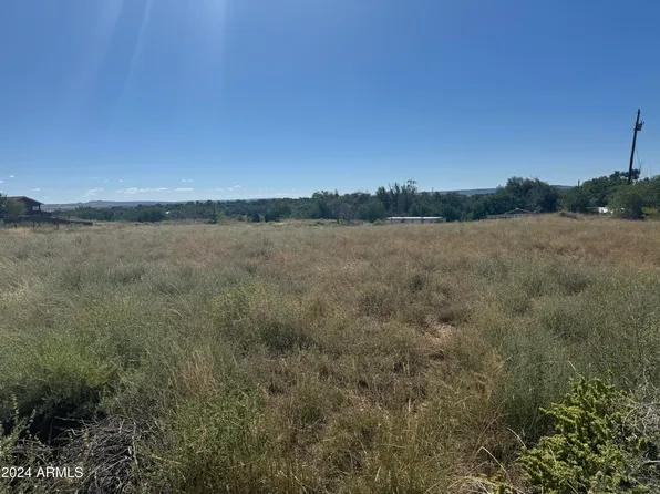 710 W 4th North -- #203-33-014, St Johns, AZ 85936