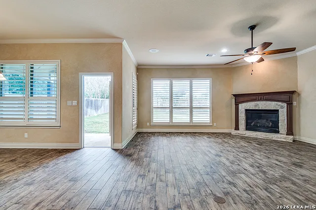 110 Evans Oak Ln — Photo 6