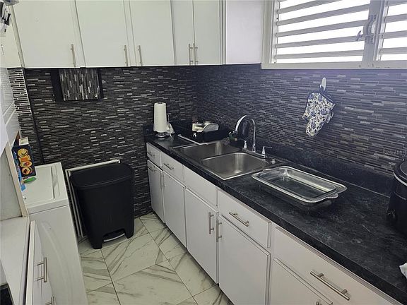 5th image of 4429 Avenue Isla Verde