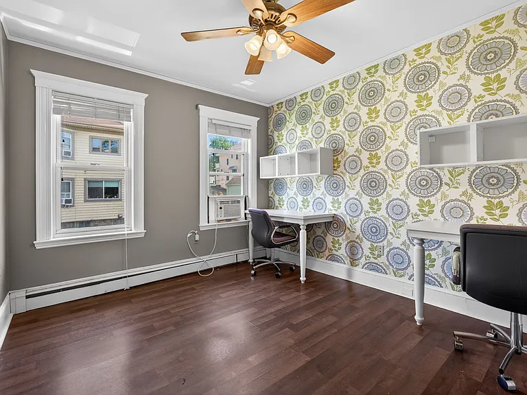190 Kendrick Ave — Photo 10