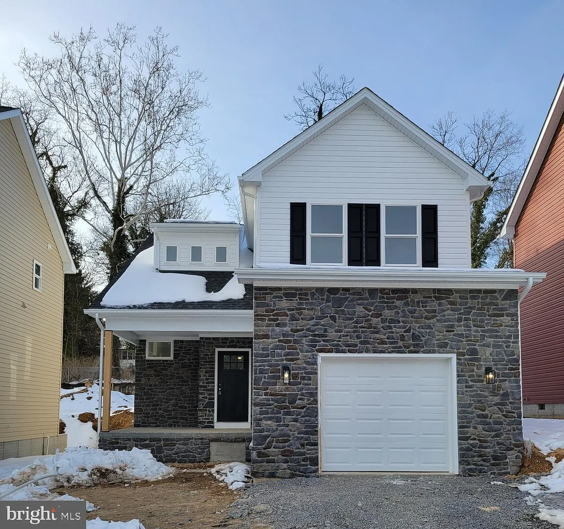 515 S Spring St photo 1