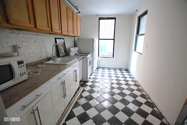 Rented by Citi Habitats | media 12