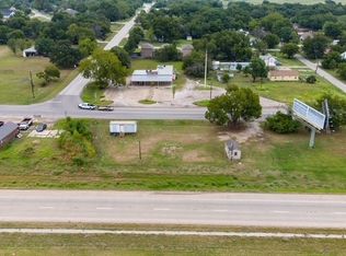 900 S Parkway Dr, Alvarado, TX 76009