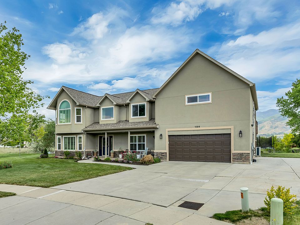 1st image of 184 N Farm Cv