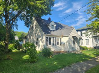 217 E Dayton St, Fremont, MI 49412