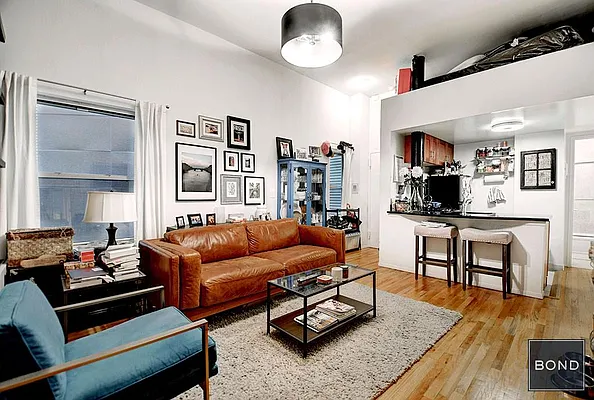 Rented by Bond New York | media 43