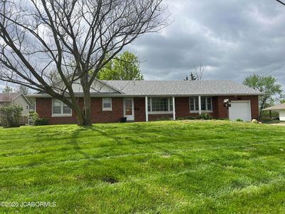 931 S Summit Dr, Holts Summit, MO, 65043